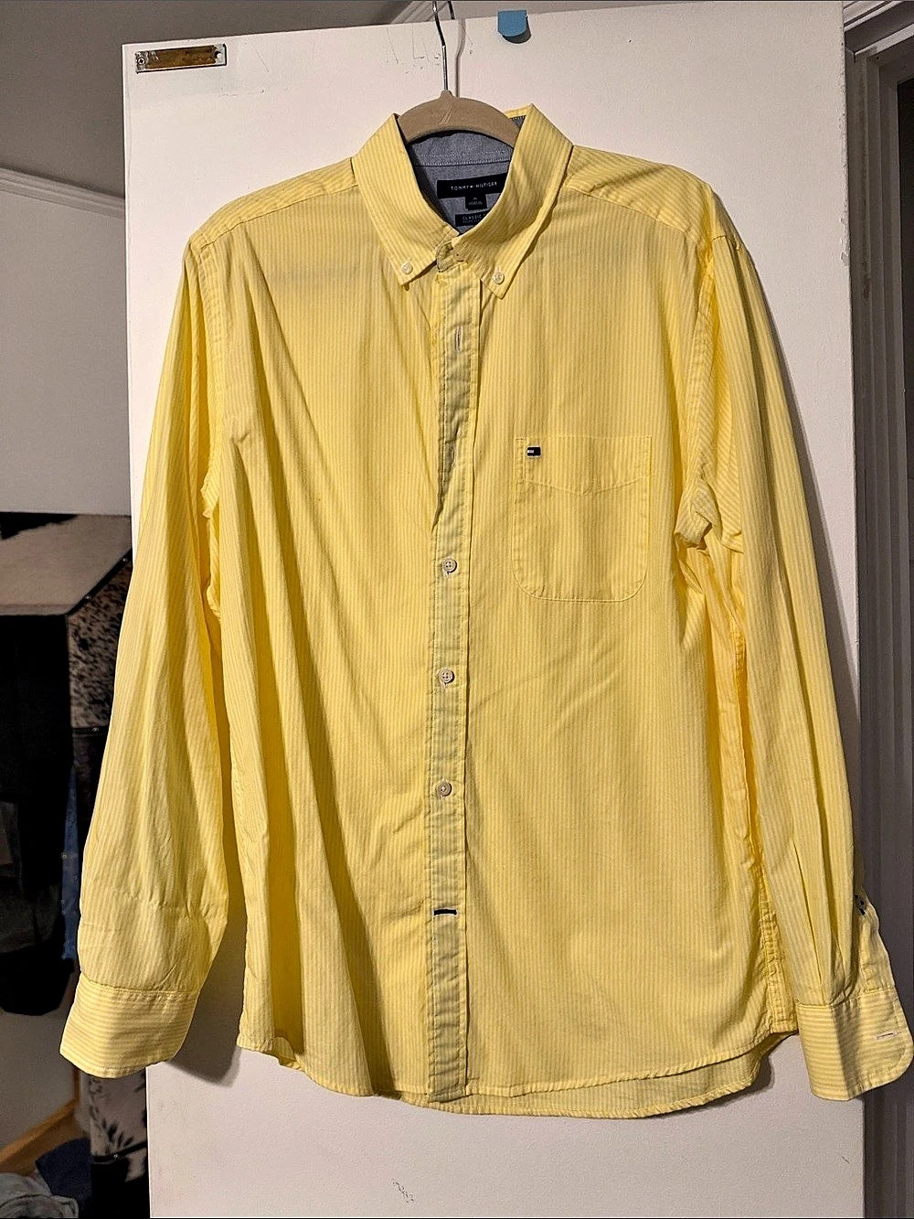 Tommy Hilfiger Classic Fit Button-Down Shirt Striped Yellow & White Size Medium